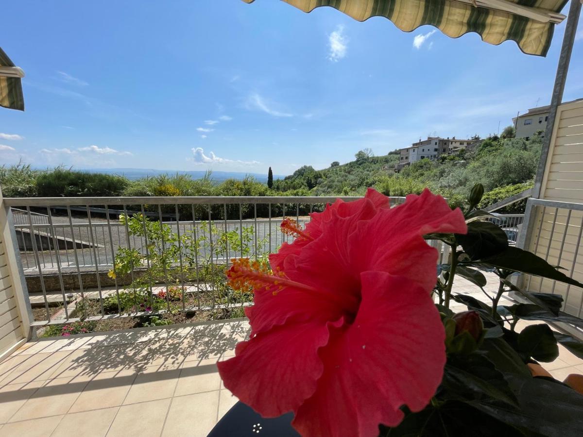 Apartamento A Casa Di Silvia Gambassi Terme Exterior foto