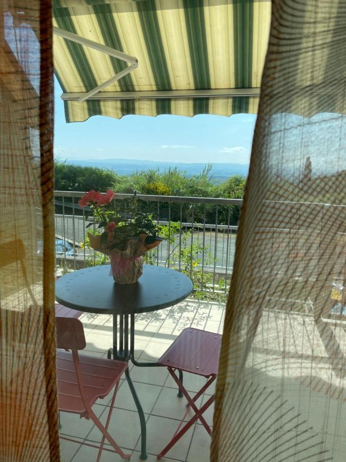 Apartamento A Casa Di Silvia Gambassi Terme Exterior foto
